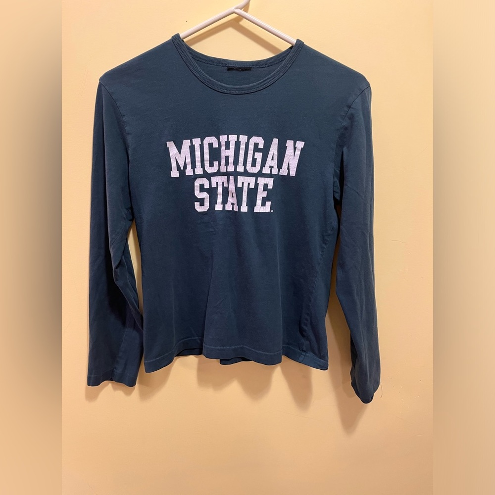 Michigan State long sleeve shirt :)